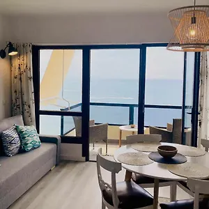 Precioso En Primera Línea De Playa Apartamento Benalmádena