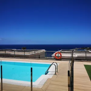 Arara Azul Interior 2 En Apartamento Patalavaca